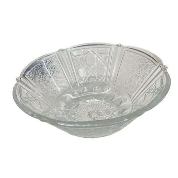 Vintage Clear Pressed Glass Serving Bowl With Intricate Geometric & Floral Patte - Picture 1 of 5